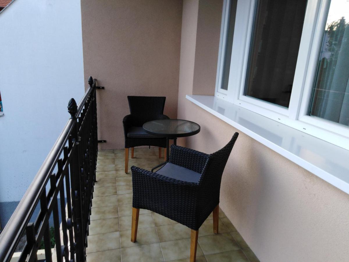 Filsdeger Haz - Central Rooms & Apartmans ภายนอก รูปภาพ