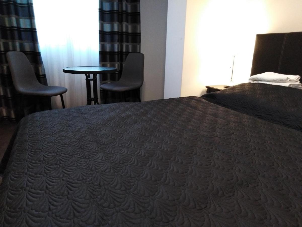 Filsdeger Haz - Central Rooms & Apartmans ภายนอก รูปภาพ