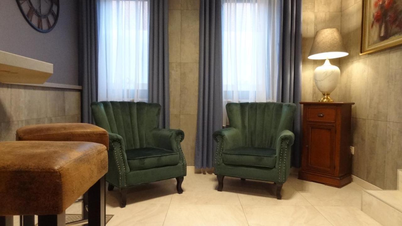 Filsdeger Haz - Central Rooms & Apartmans ภายนอก รูปภาพ