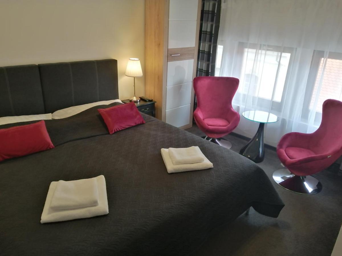 Filsdeger Haz - Central Rooms & Apartmans ภายนอก รูปภาพ
