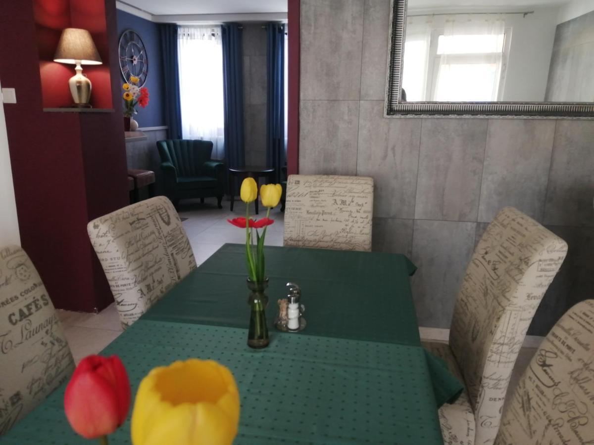 Filsdeger Haz - Central Rooms & Apartmans ภายนอก รูปภาพ