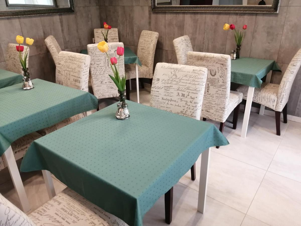 Filsdeger Haz - Central Rooms & Apartmans ภายนอก รูปภาพ